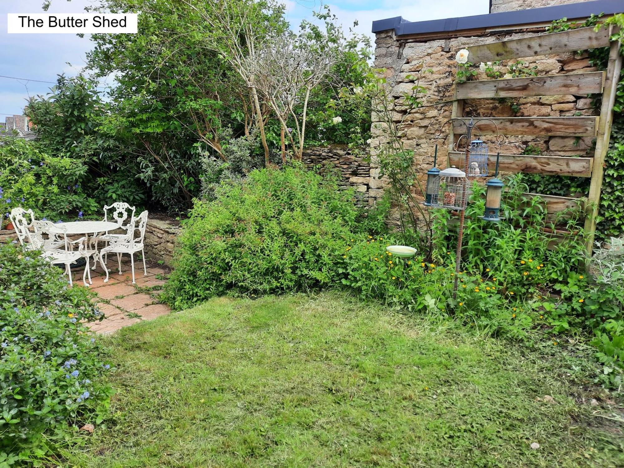 Cotswold Cottage Bed & Breakfast Luckington Εξωτερικό φωτογραφία