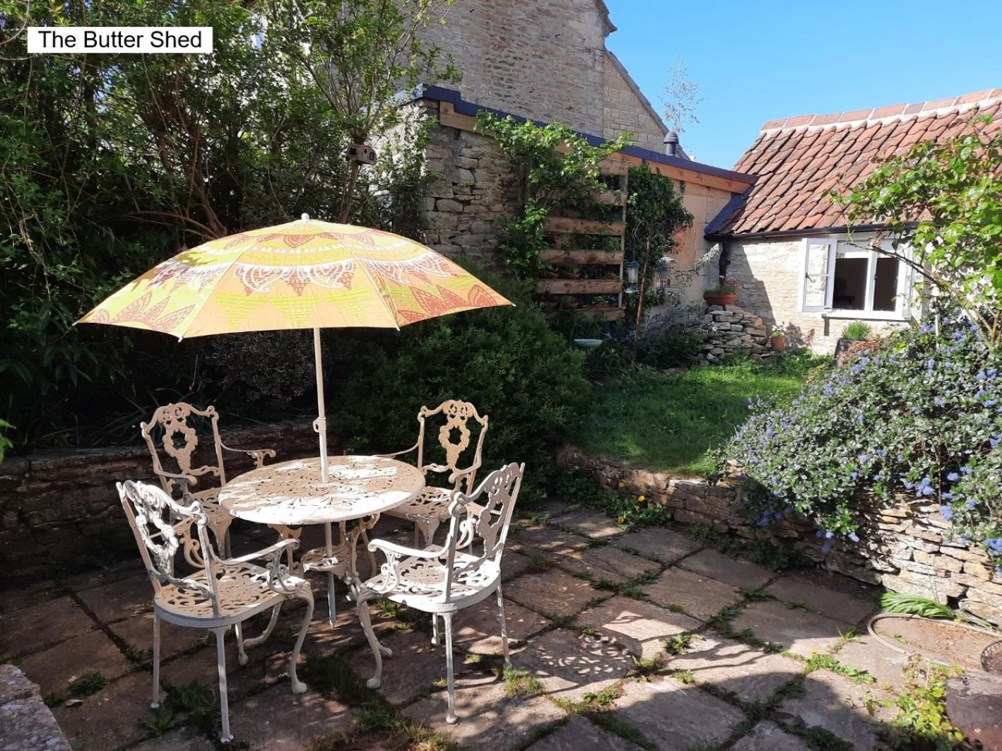 Cotswold Cottage Bed & Breakfast Luckington Εξωτερικό φωτογραφία